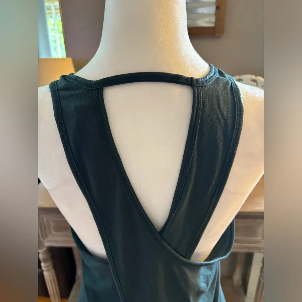 Athleta Essence Tie Back Tank - Picture 4 of 7